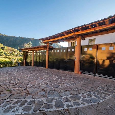 ואלה דה בראבו Cabanas Lago Escondido מראה חיצוני תמונה