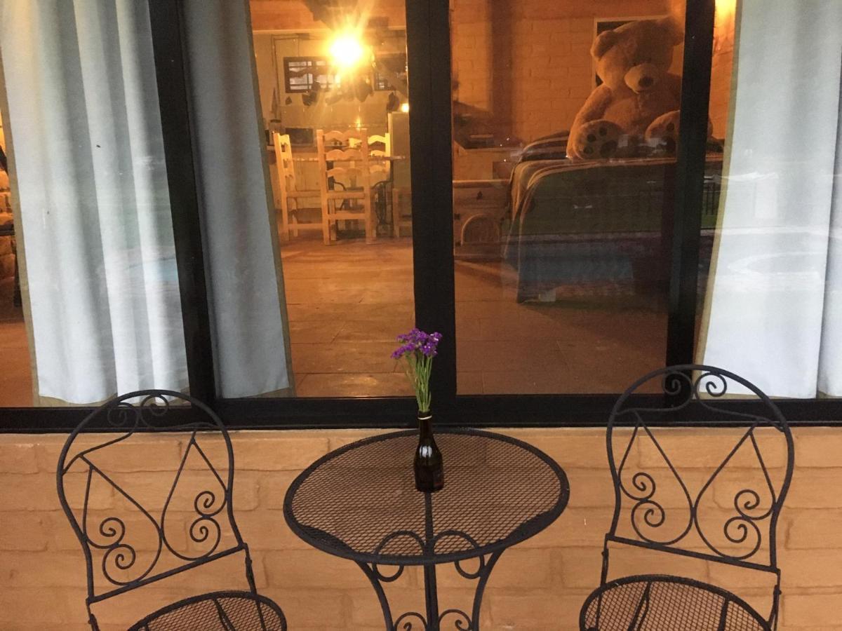 ואלה דה בראבו Cabanas Lago Escondido מראה חיצוני תמונה