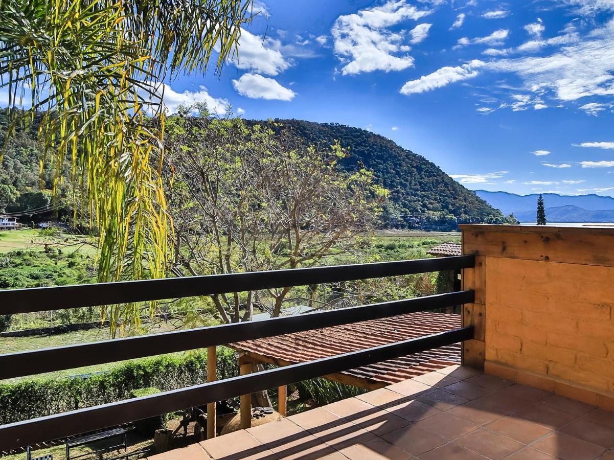 ואלה דה בראבו Cabanas Lago Escondido מראה חיצוני תמונה